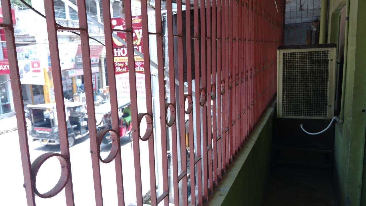 City Hotel Prayagraj Extérieur photo