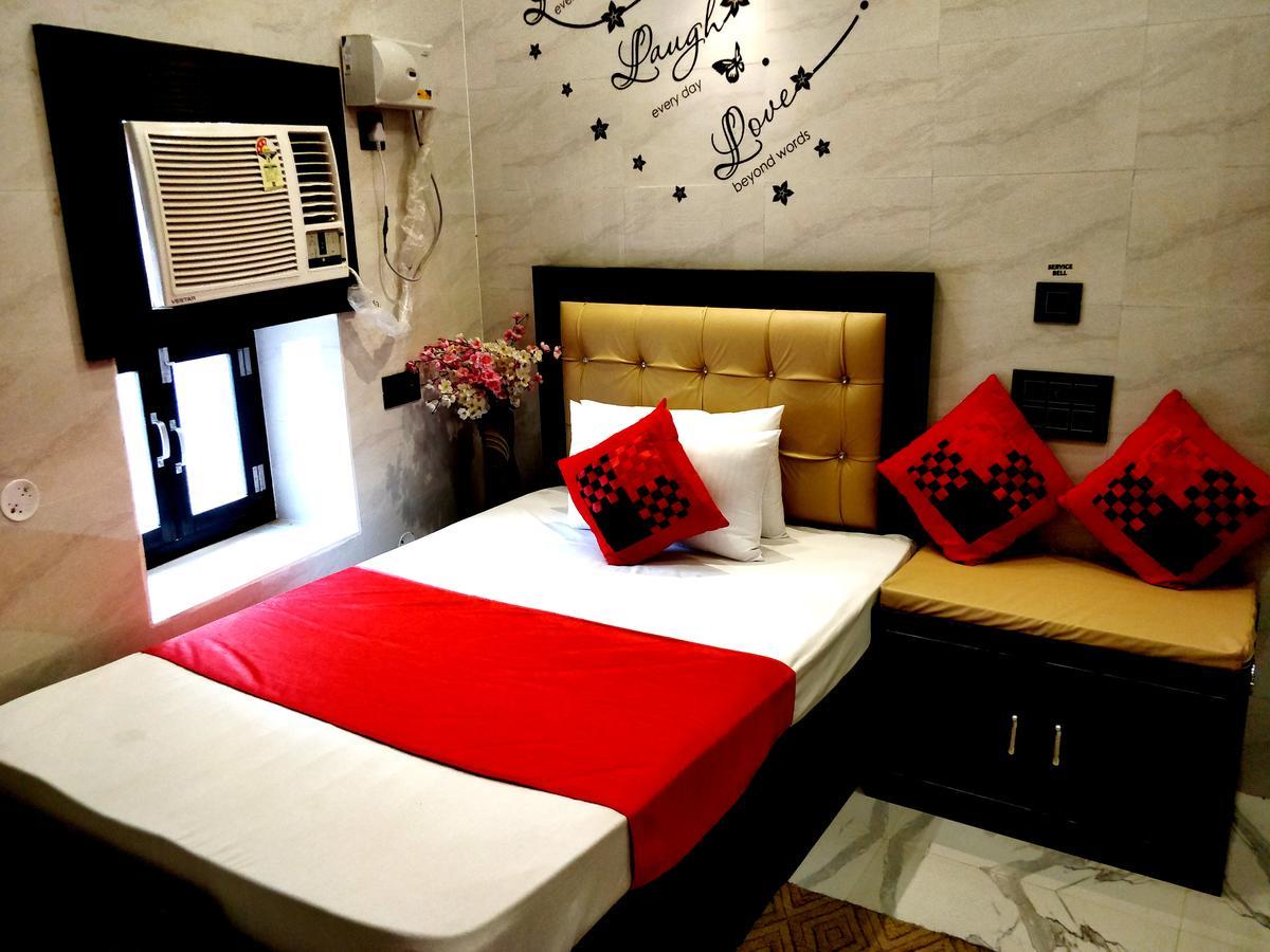 City Hotel Prayagraj Extérieur photo