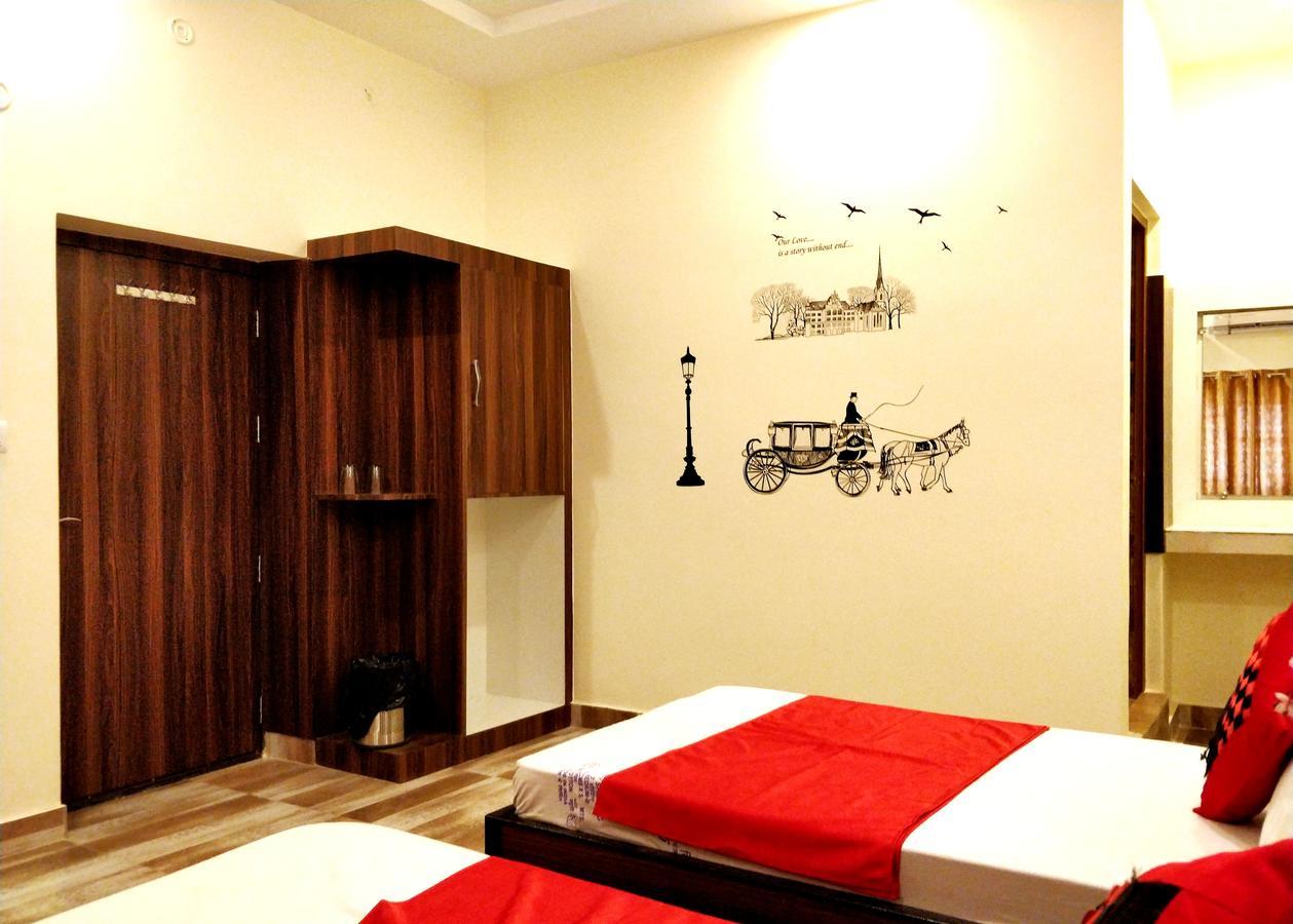 City Hotel Prayagraj Extérieur photo
