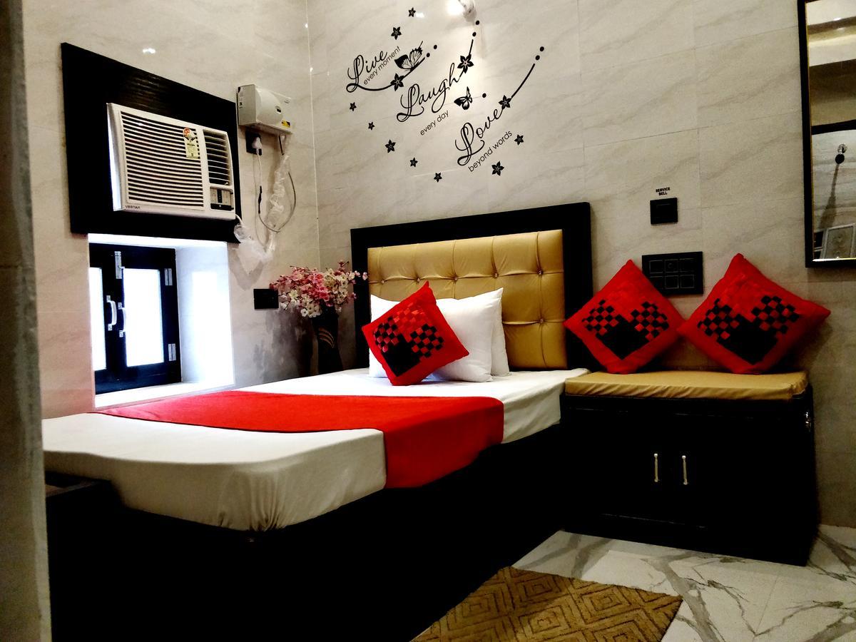 City Hotel Prayagraj Extérieur photo