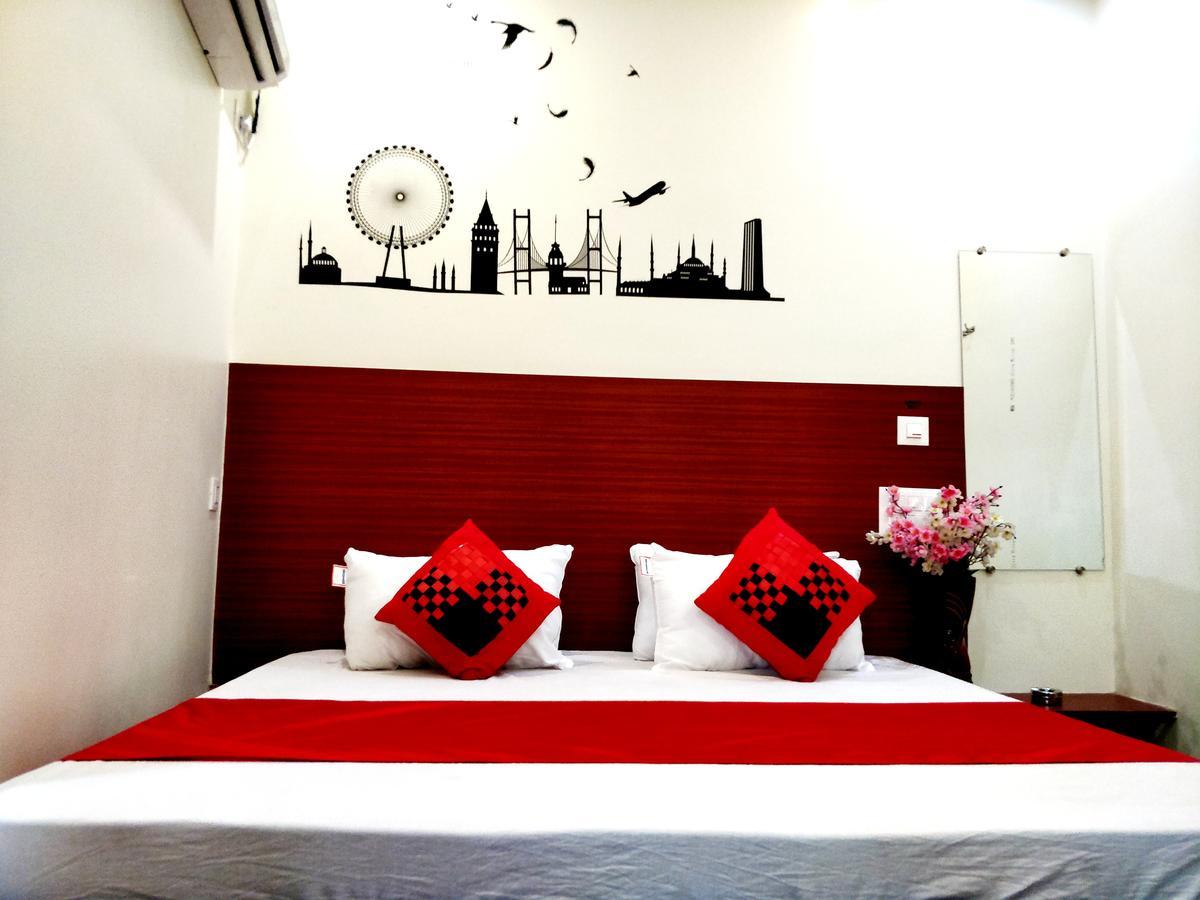 City Hotel Prayagraj Extérieur photo
