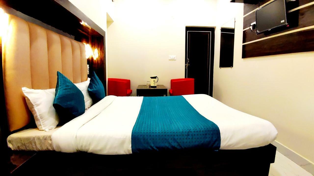 City Hotel Prayagraj Extérieur photo