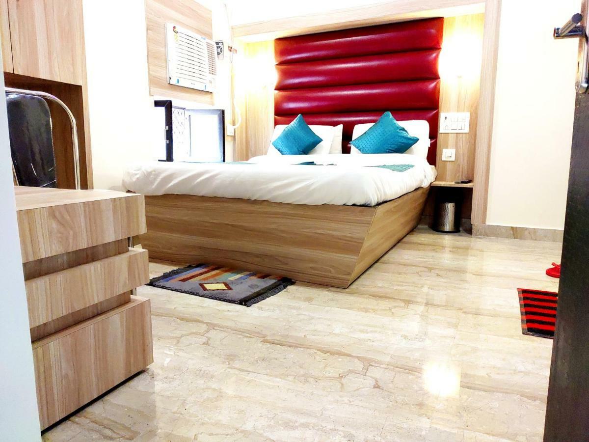 City Hotel Prayagraj Extérieur photo