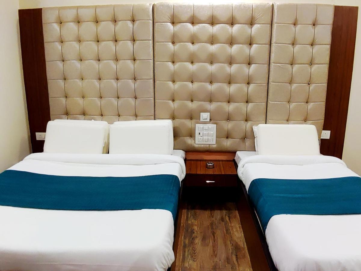 City Hotel Prayagraj Extérieur photo