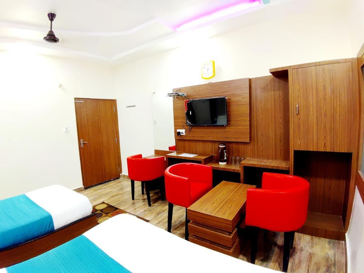 City Hotel Prayagraj Extérieur photo